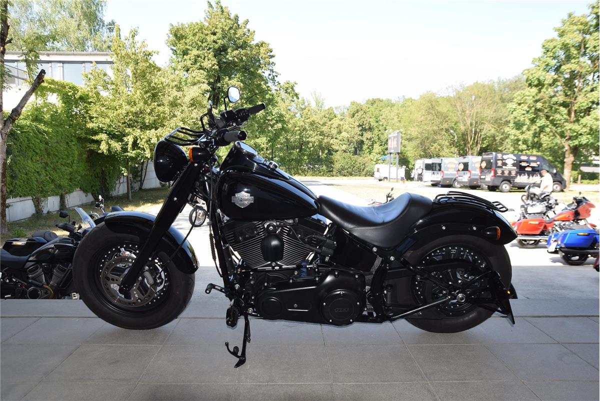 FLS SOFTAIL SLIM mit KessTech Auspuff
