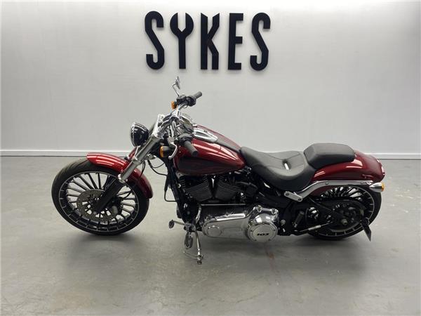 2017 Harley-Davidson Breakout