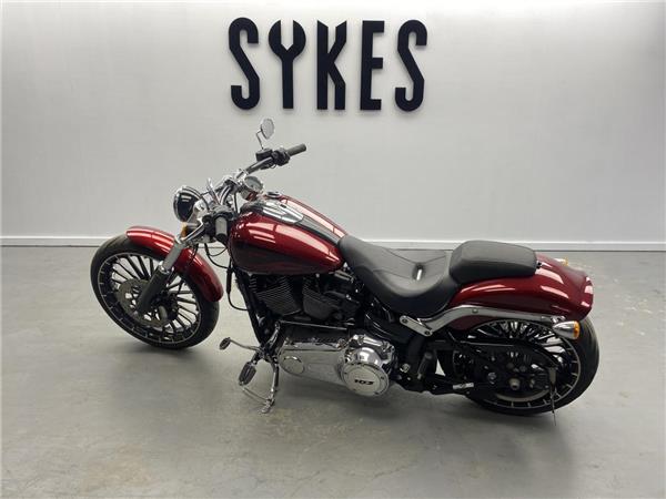 2017 Harley-Davidson Breakout