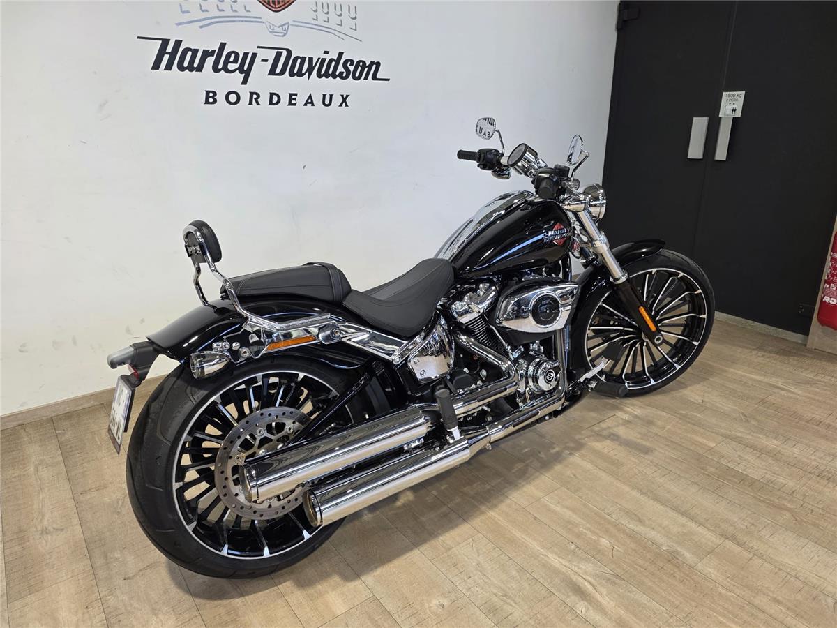 2025 HARLEY-DAVIDSON BREAKOUT