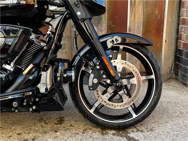 2024 Harley-Davidson Touring