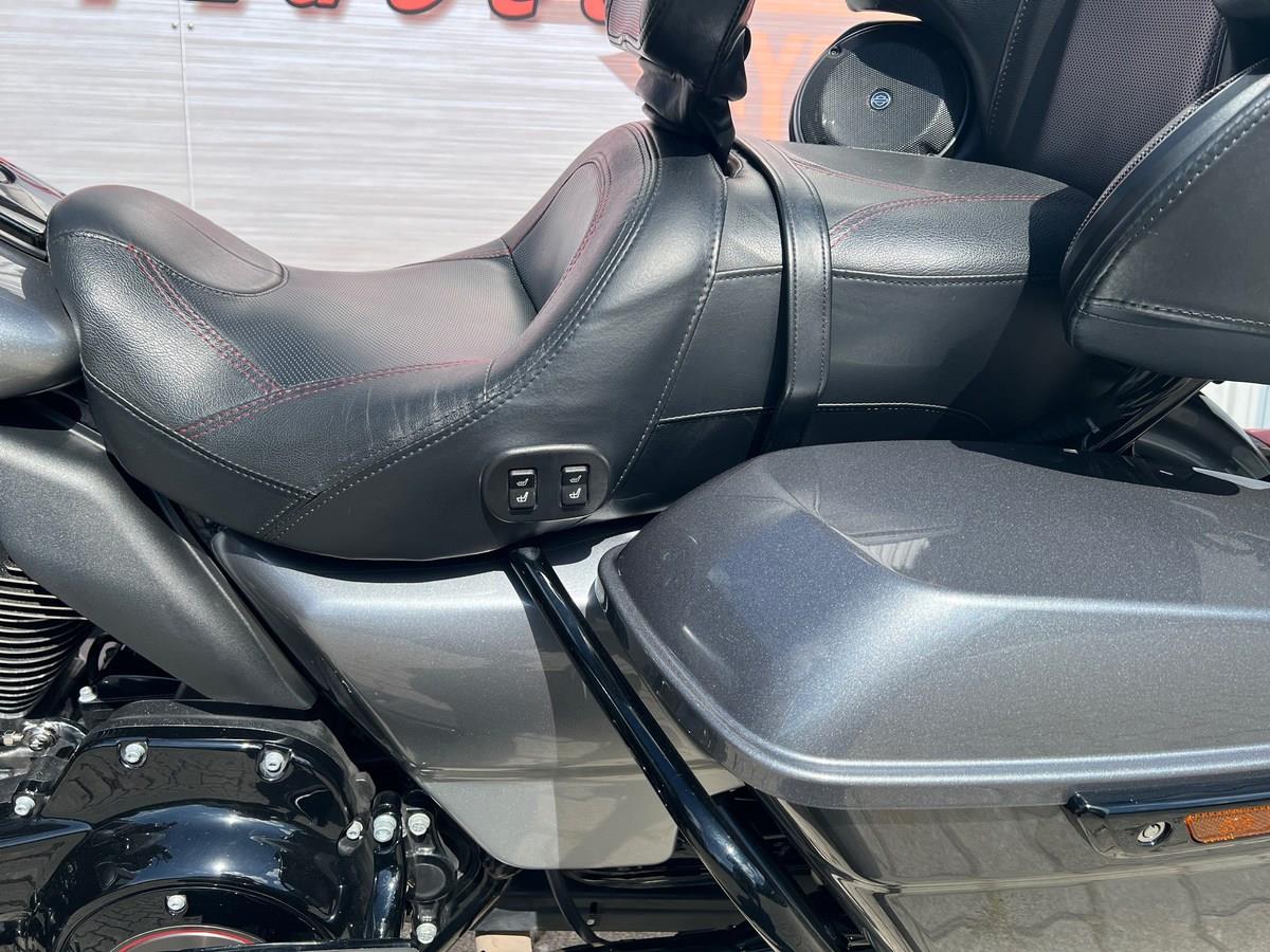 FLHTKSE Ultra Limited CVO Wilbers,Jekill,Dynojet