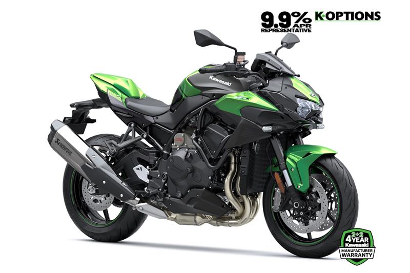 Emerald Blazed Green + Metallic Matte Graphenesteel Gray + Metallic Diablo Black