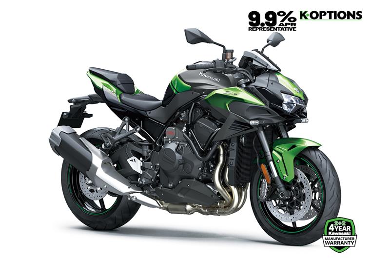 Emerald Blazed Green + Metallic Matte Graphenesteel Gray + Metallic Diablo Black
