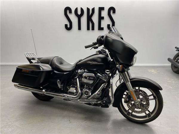 2017 Harley-Davidson Street Glide Special