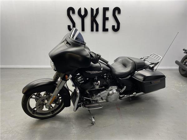 2017 Harley-Davidson Street Glide Special