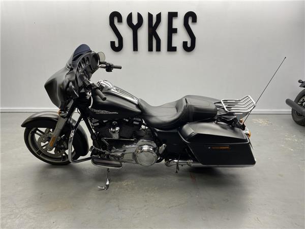 2017 Harley-Davidson Street Glide Special