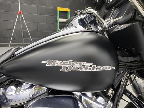 2017 Harley-Davidson Street Glide Special