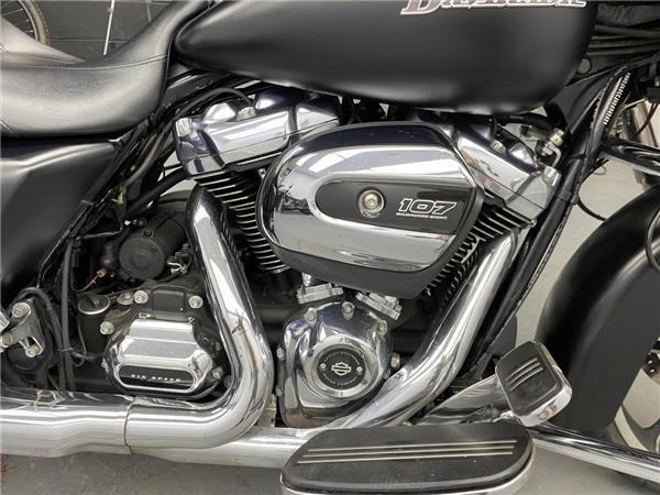 2017 Harley-Davidson Street Glide Special