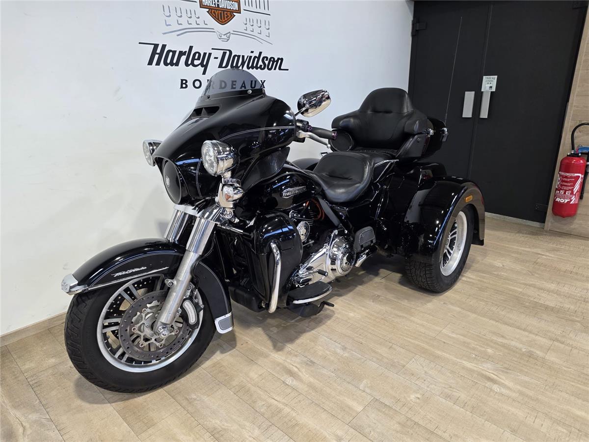 2015 HARLEY-DAVIDSON TRI GLIDE