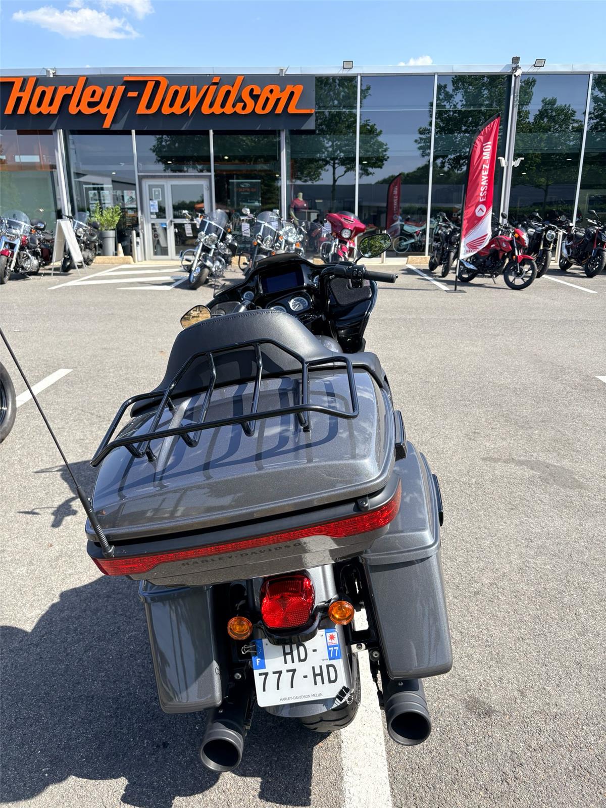 2022 HARLEY-DAVIDSON ROAD GLIDE