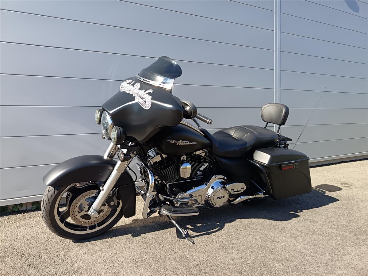 2012 HARLEY-DAVIDSON STREET GLIDE