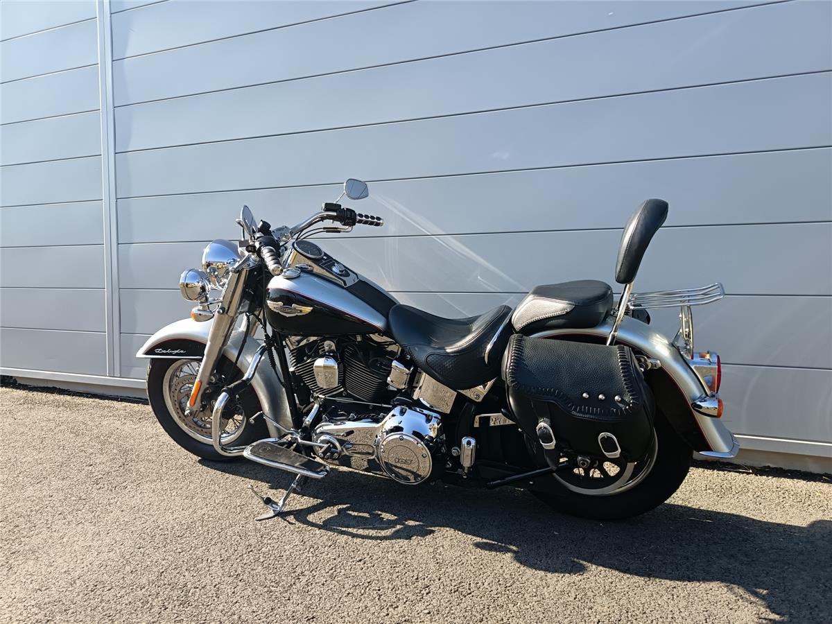 2015 HARLEY-DAVIDSON DELUXE