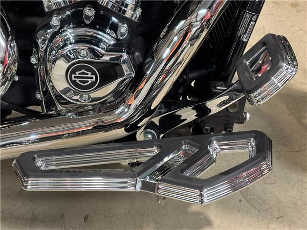 2025 HARLEY-DAVIDSON SOFTAIL FLFB FAT BOY