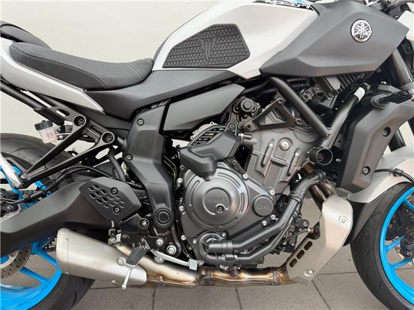 2026 YAMAHA MT-07 Y-AMT