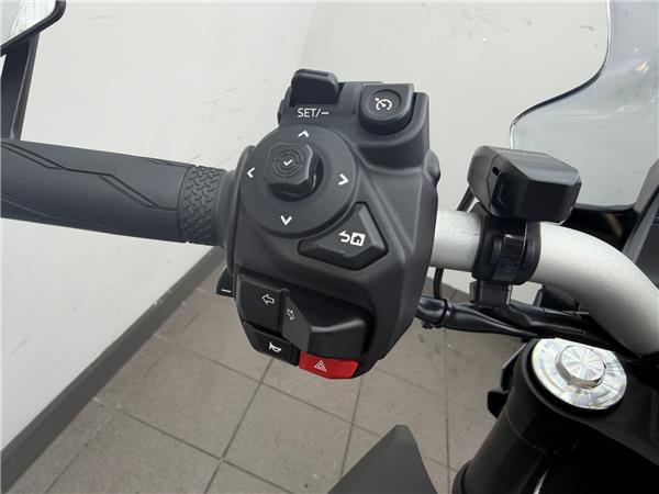 2026 YAMAHA MT-07 Y-AMT