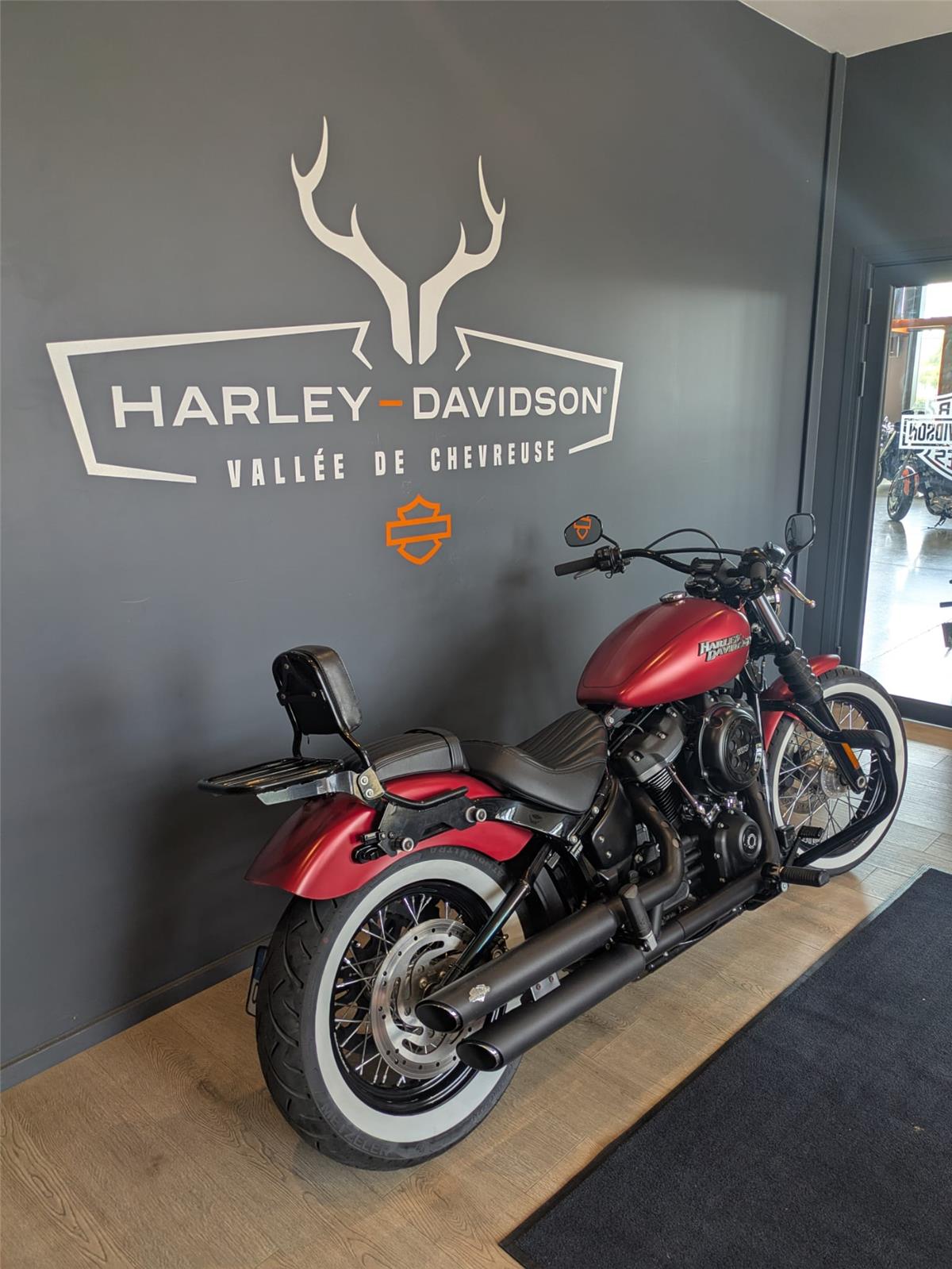 2018 HARLEY-DAVIDSON STREET BOB