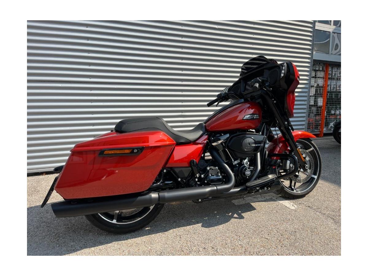 2024 Harley-Davidson Street Glide FLHX