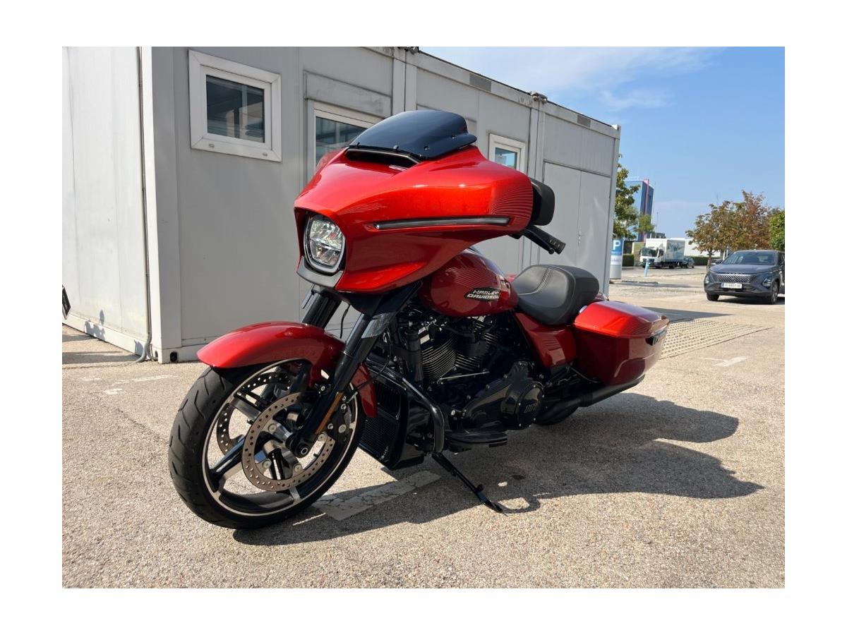 2024 Harley-Davidson Street Glide FLHX