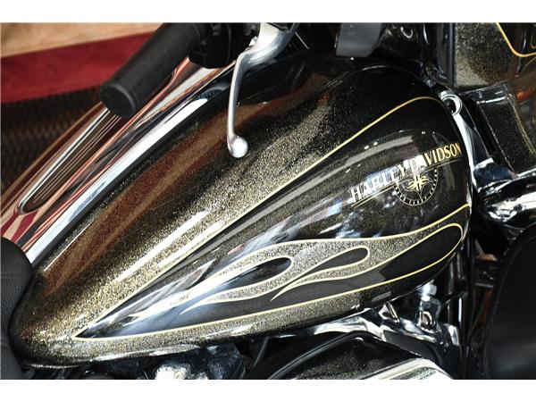 2018 HARLEY-DAVIDSON TOURING FLHXS STREET GLIDE SPECIAL