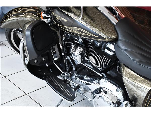 2018 HARLEY-DAVIDSON TOURING FLHXS STREET GLIDE SPECIAL
