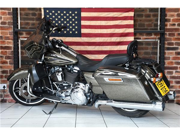 2018 HARLEY-DAVIDSON TOURING FLHXS STREET GLIDE SPECIAL