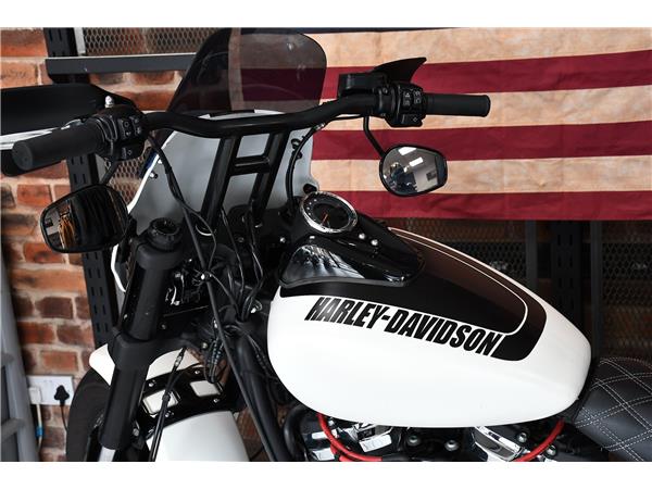 2018 HARLEY-DAVIDSON SOFTAIL FXFB FAT BOB
