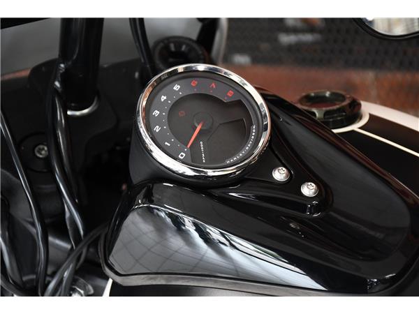 2018 HARLEY-DAVIDSON SOFTAIL FXFB FAT BOB
