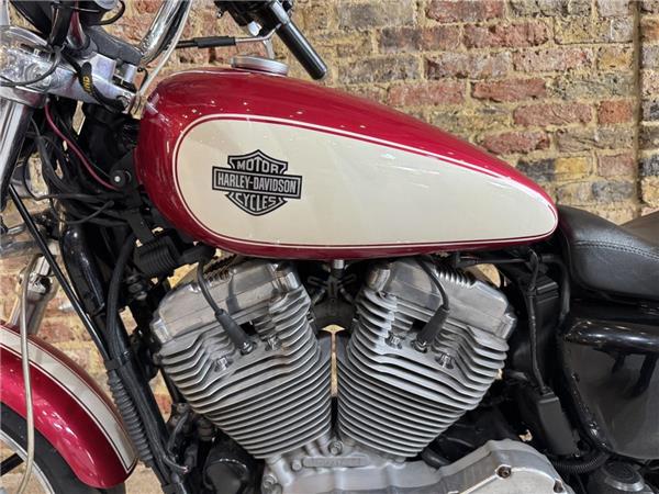 2011 Harley Davidson XL883L