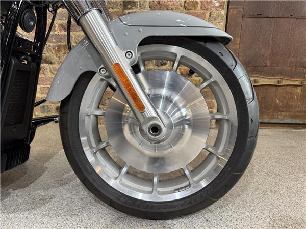 2025 Harley-Davidson Softail