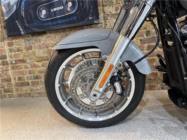 2025 Harley-Davidson Softail