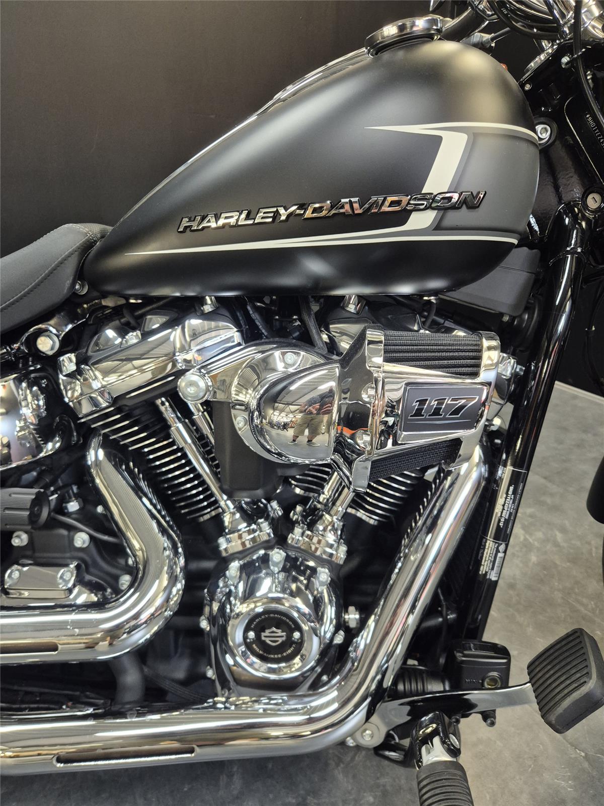 2023 HARLEY-DAVIDSON BREAKOUT