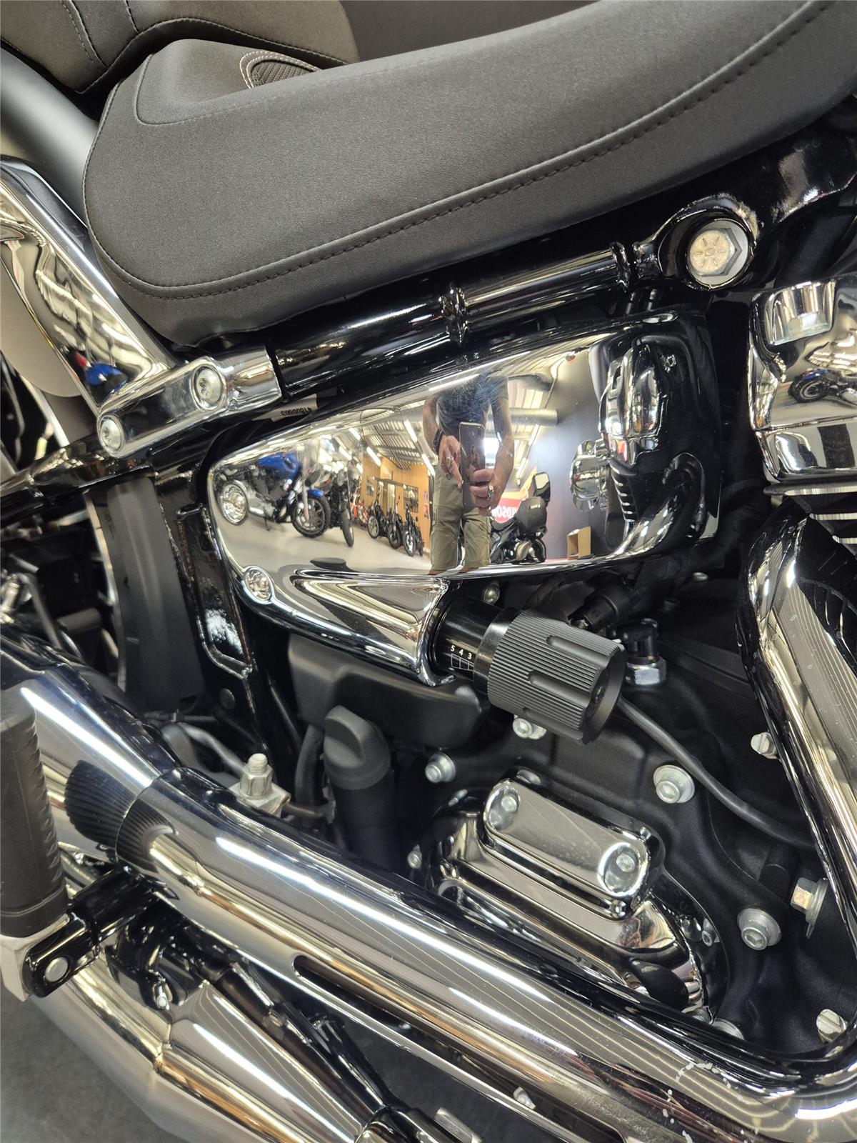 2023 HARLEY-DAVIDSON BREAKOUT