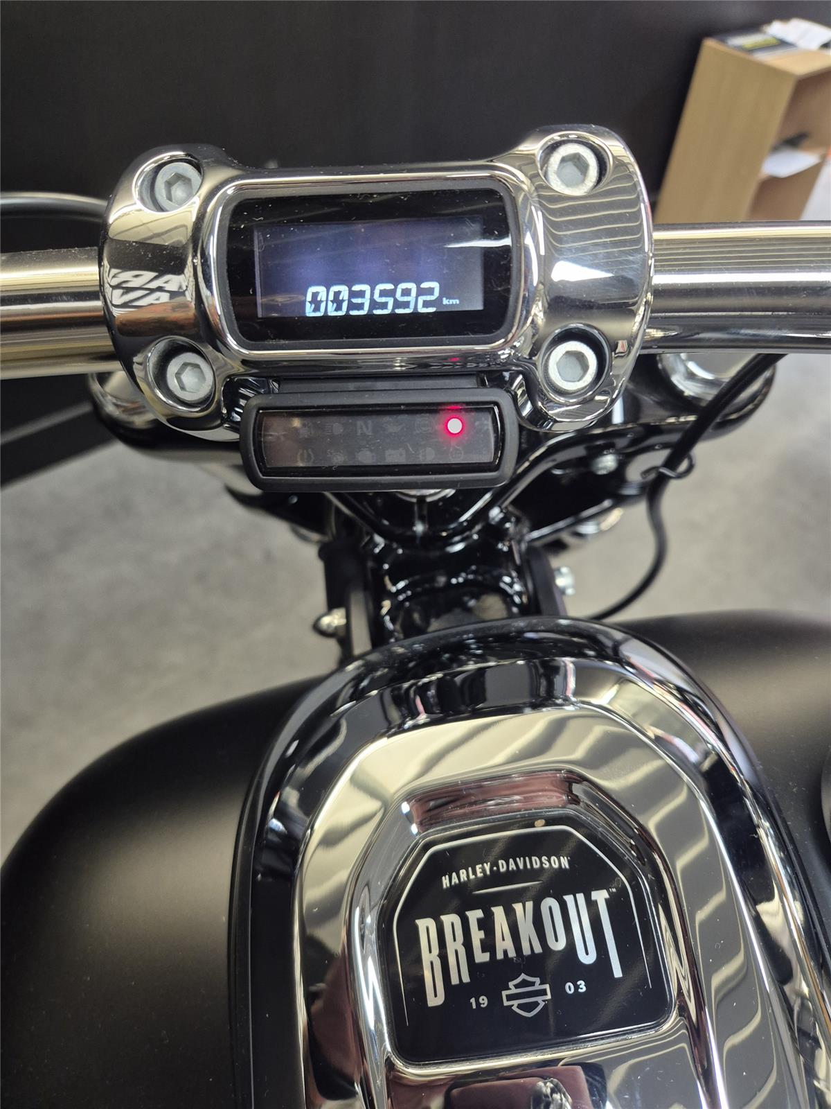 2023 HARLEY-DAVIDSON BREAKOUT