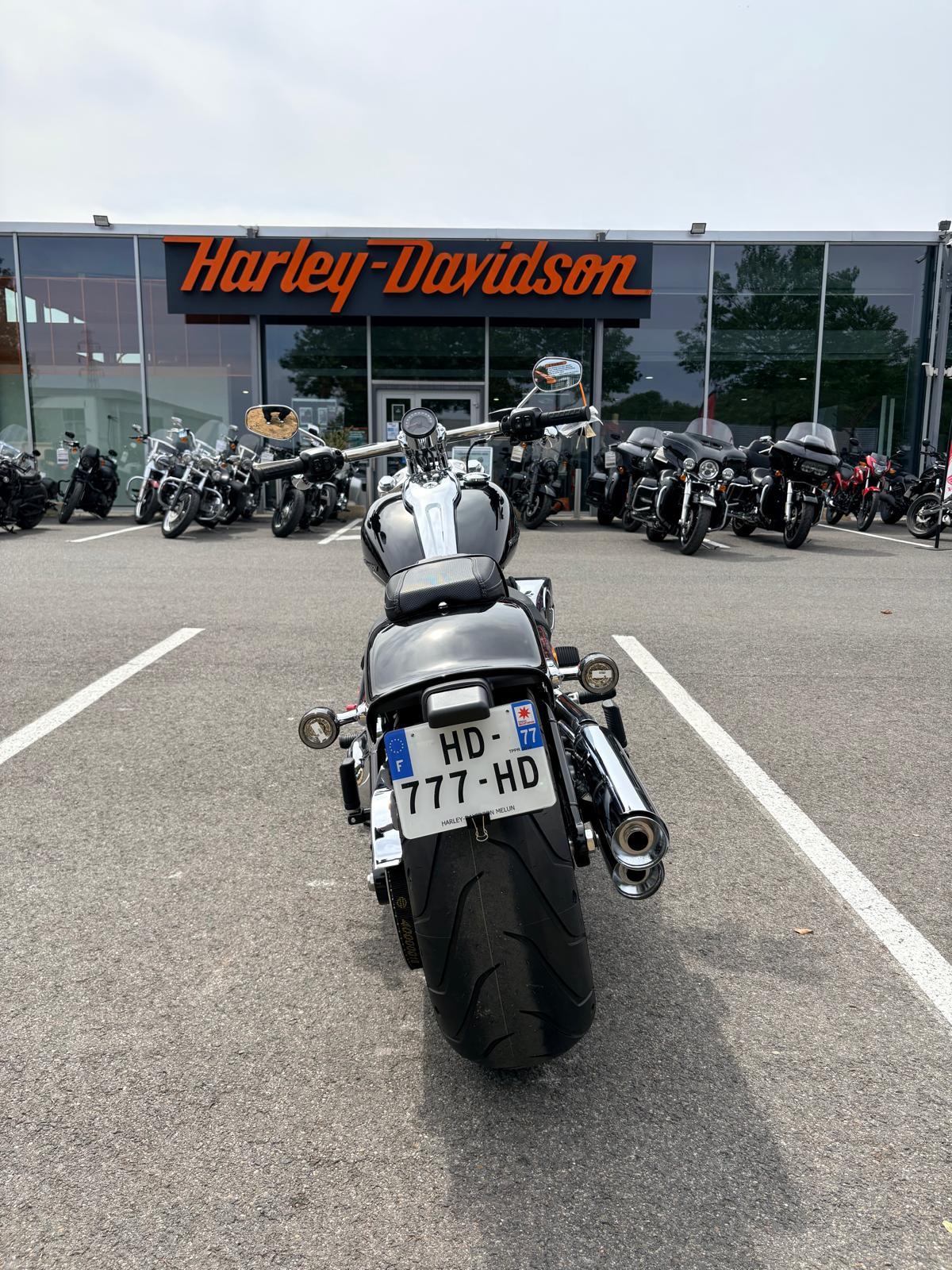 2026 HARLEY-DAVIDSON BREAKOUT