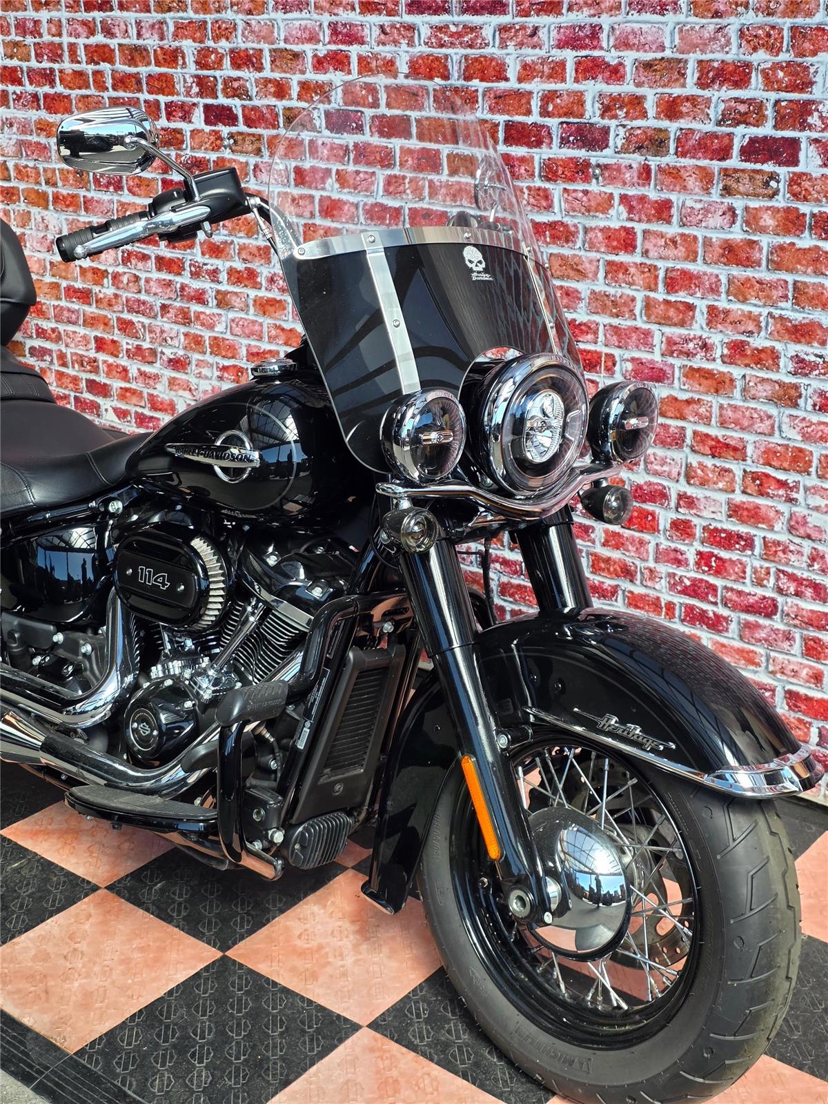 2020 harley-davidson FLHCS Heritage Classic 114 ABS