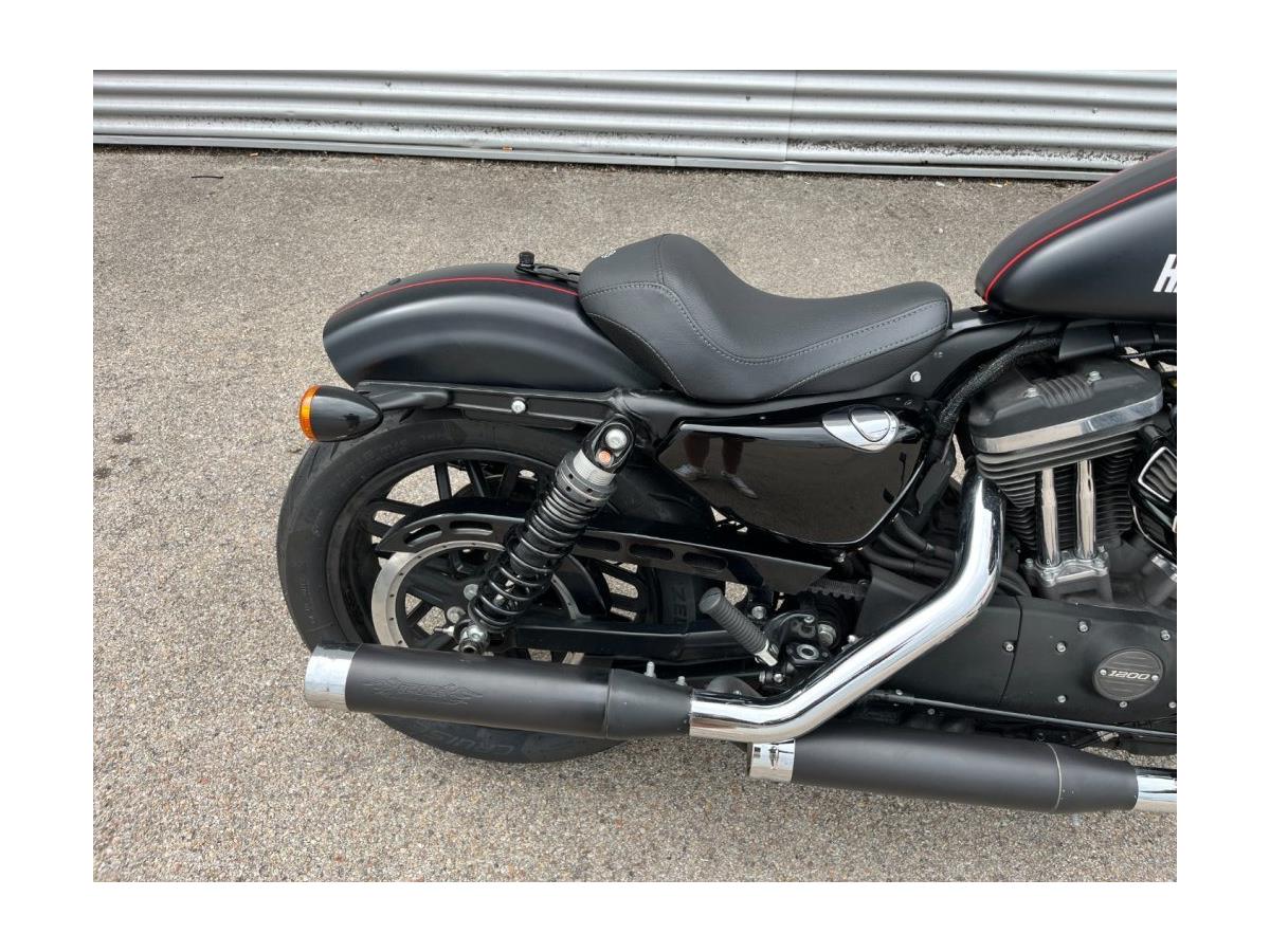 2016 Harley-Davidson Sportster XL 1200 Roadster