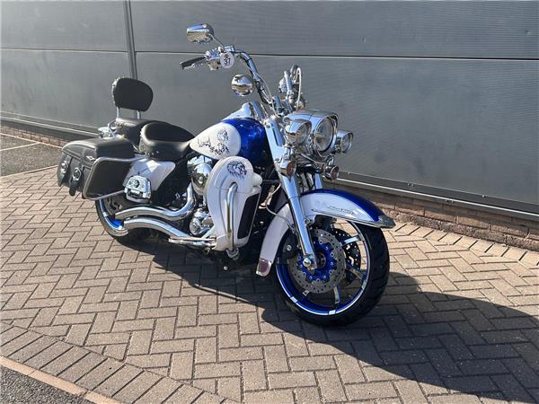 2014 HARLEY-DAVIDSON TOURING FLHRC ROAD KING CLASSIC