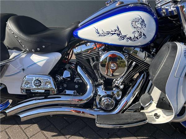2014 HARLEY-DAVIDSON TOURING FLHRC ROAD KING CLASSIC