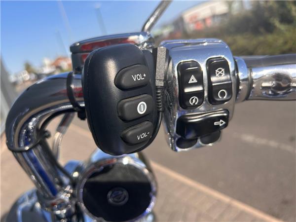 2014 HARLEY-DAVIDSON TOURING FLHRC ROAD KING CLASSIC