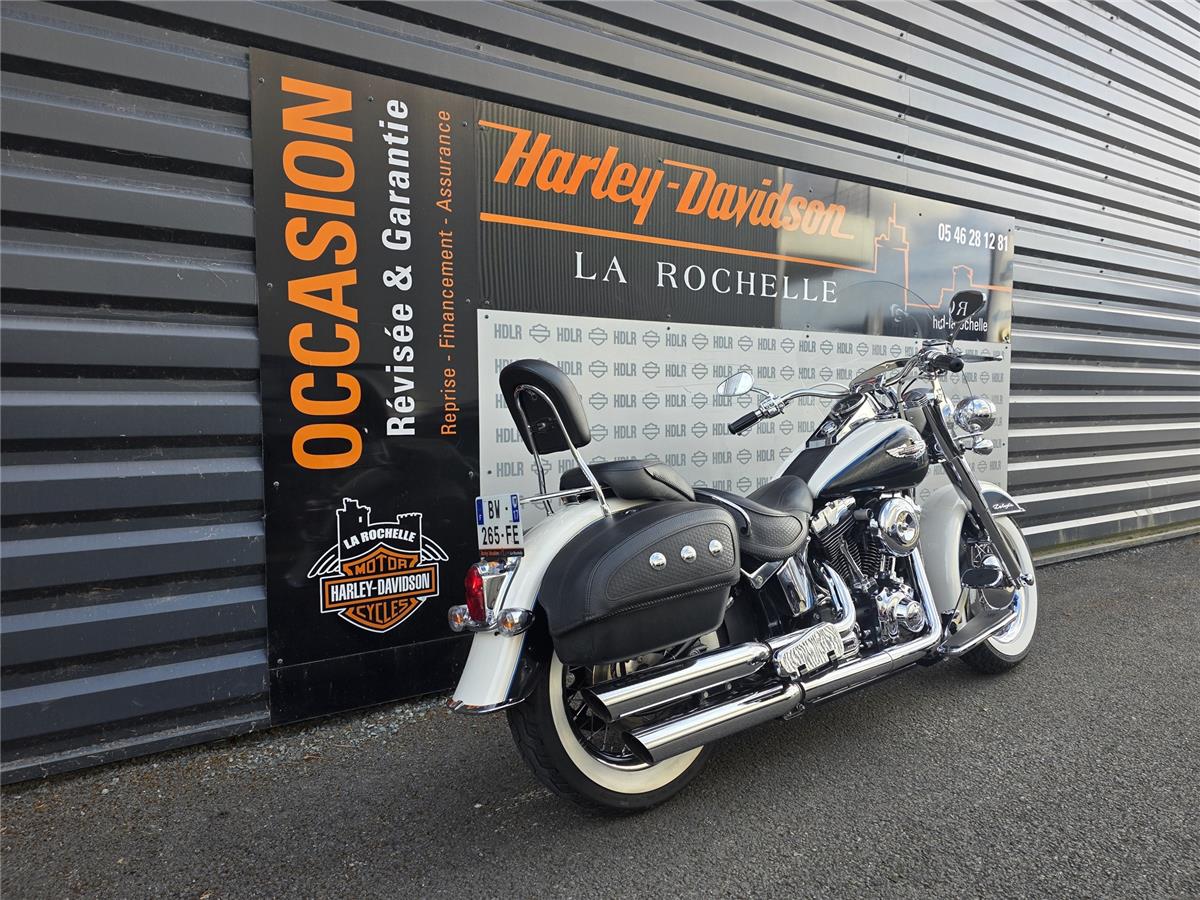 2011 HARLEY-DAVIDSON DELUXE