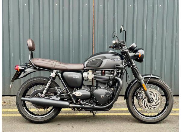 2022 Triumph Bonneville T120 Black