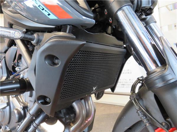 YAMAHA MT-07    