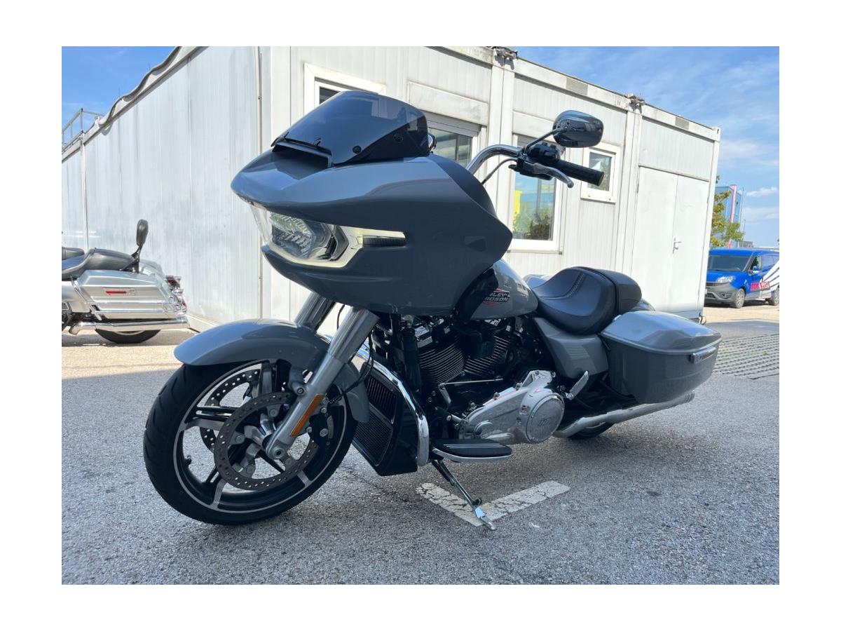 2026 Harley-Davidson Road Glide FLTRX