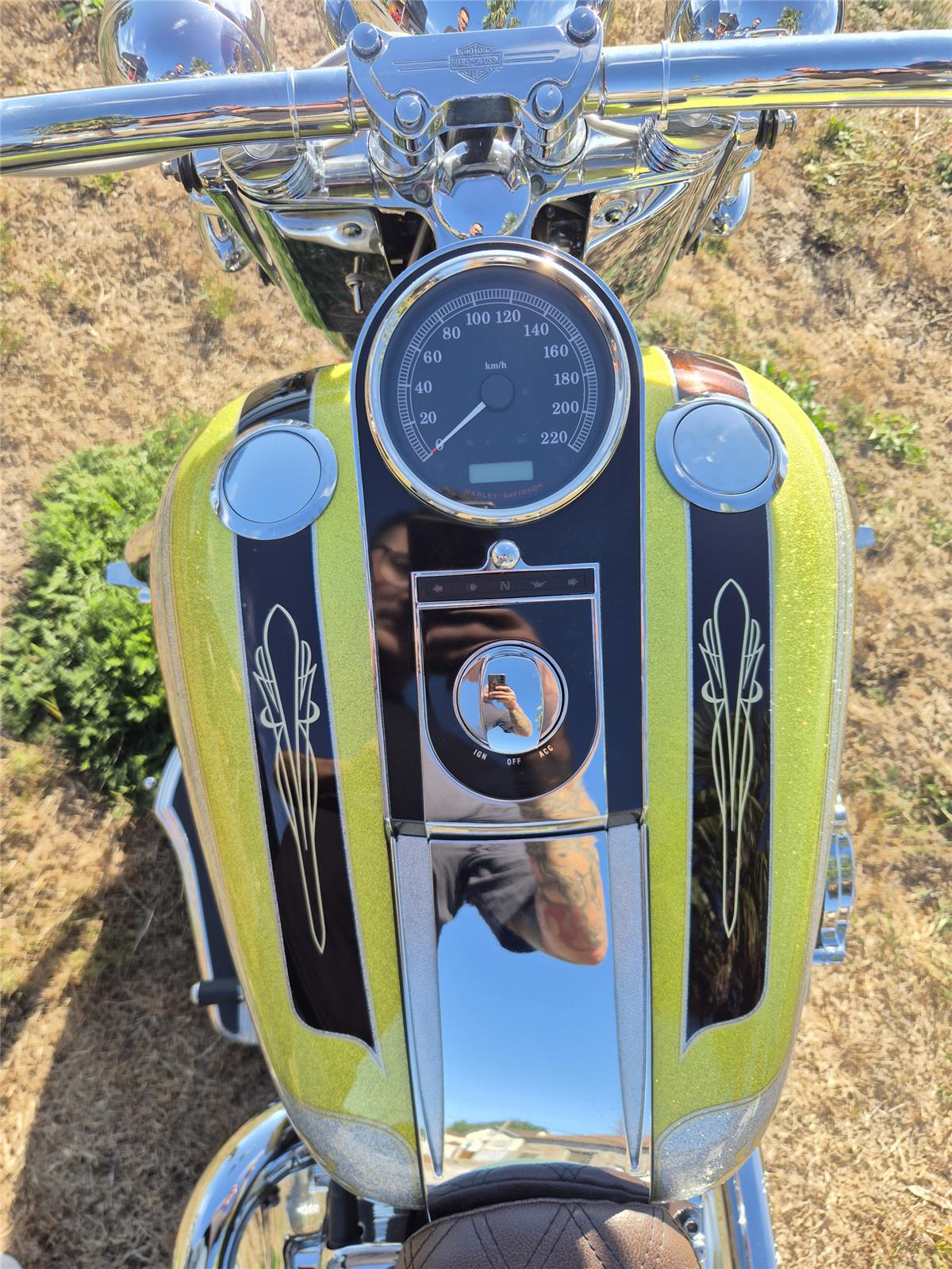 2017 HARLEY-DAVIDSON DELUXE