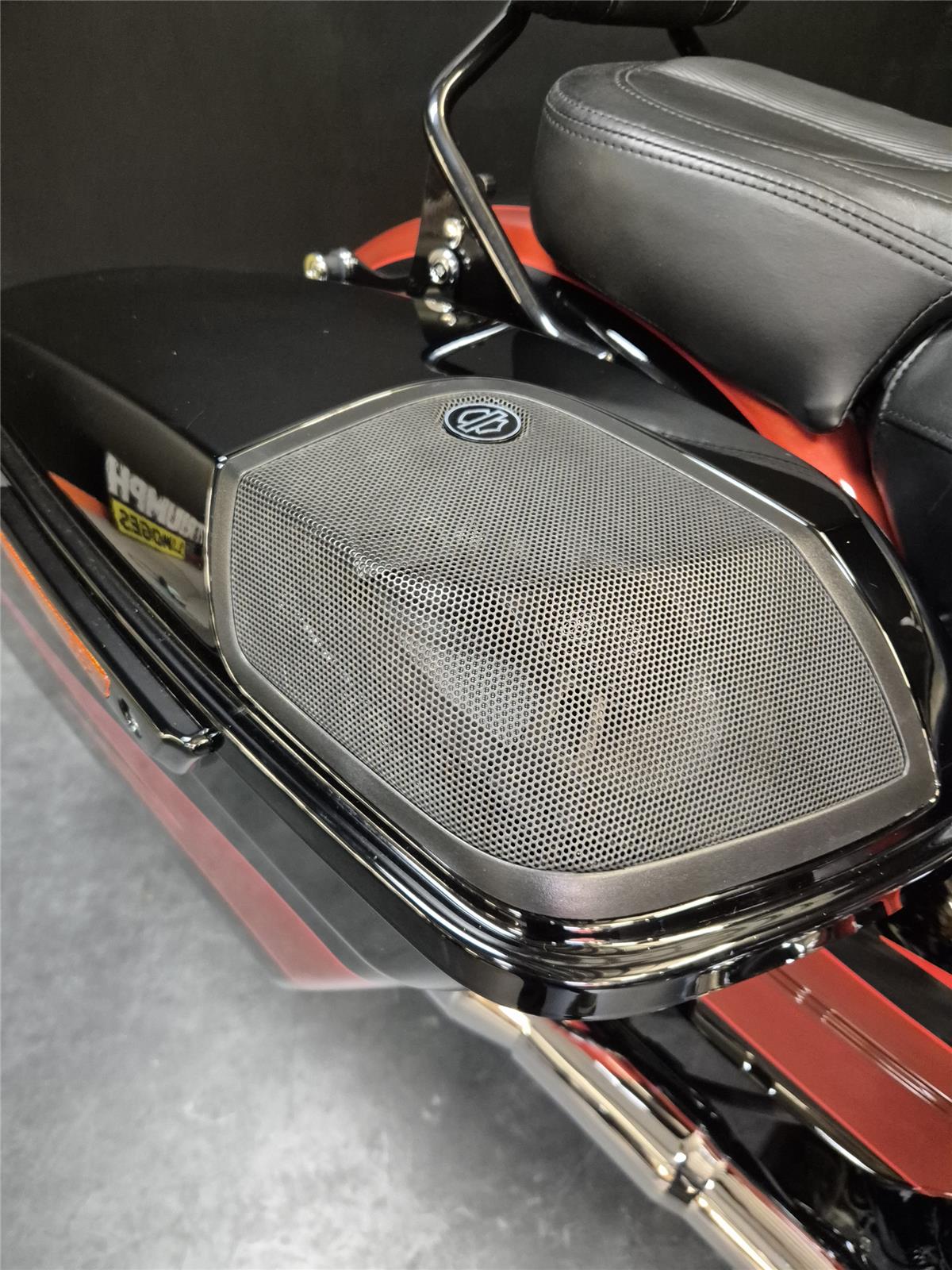 2017 HARLEY-DAVIDSON STREET GLIDE