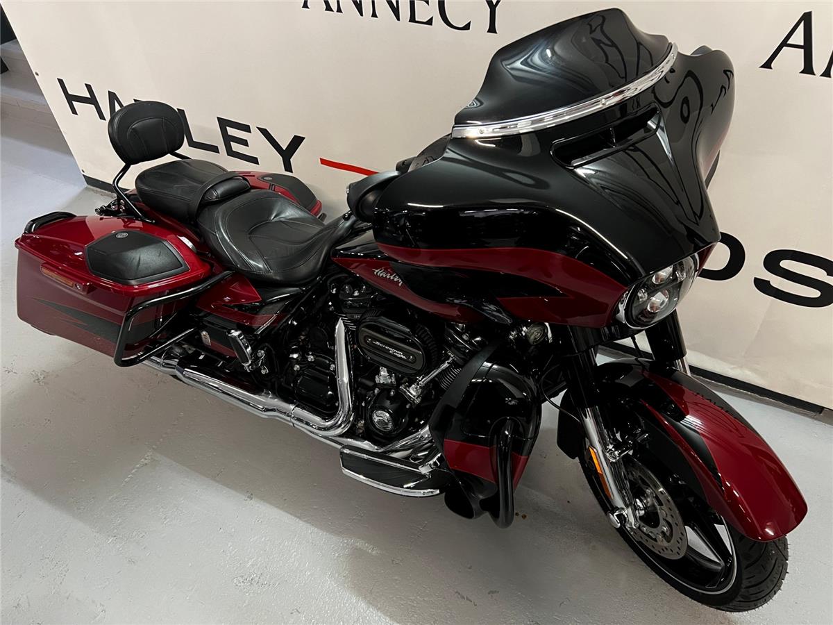 2017 HARLEY-DAVIDSON STREET GLIDE