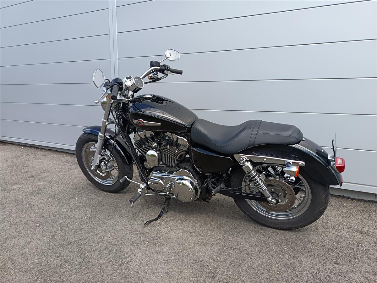 2015 HARLEY-DAVIDSON CUSTOM