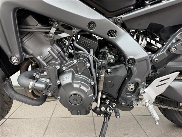 2021 YAMAHA MT-09