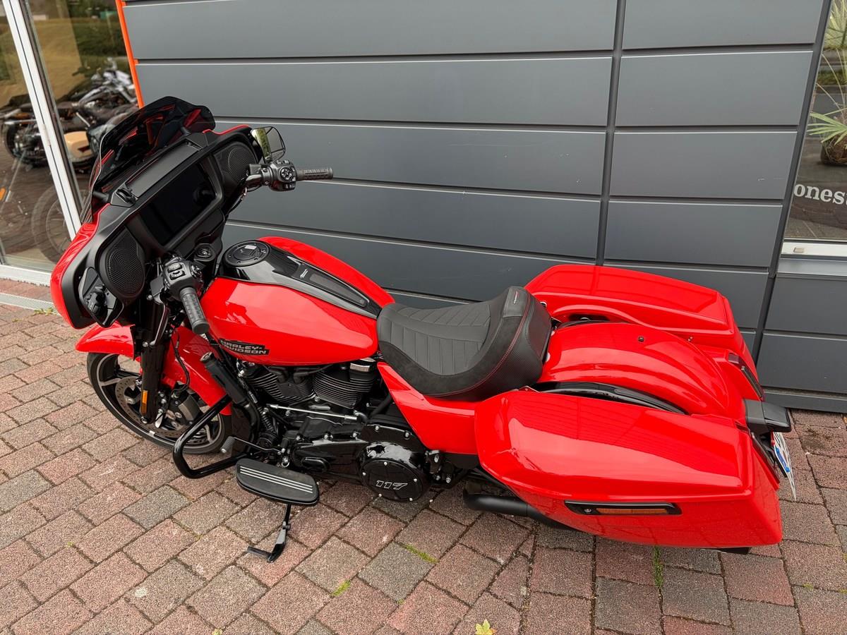 FLHX Street Glide Jekill&Hyde